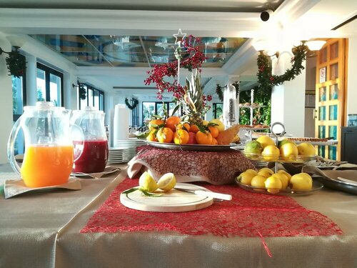 Hotel Lachea, Забронировать Отель Отели Ачи-Кастелло с парковкой, Парковка