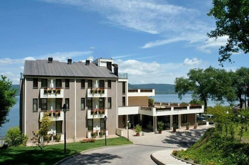 Relais Sans Soucis & Spa, Забронировать Курортный отель Курортные отели Озера Вико, Курортный отель