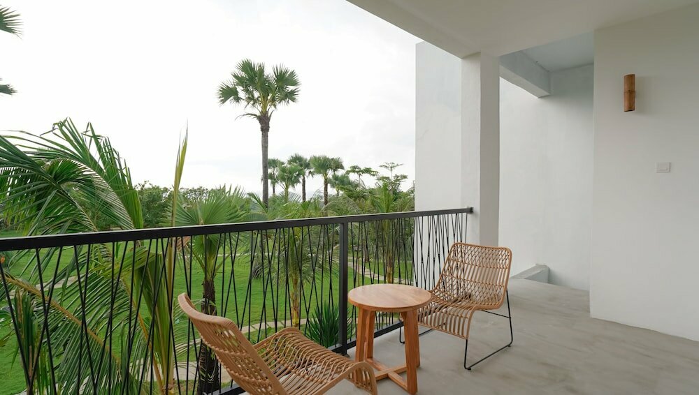 Palm Springs Bali Dive Resort