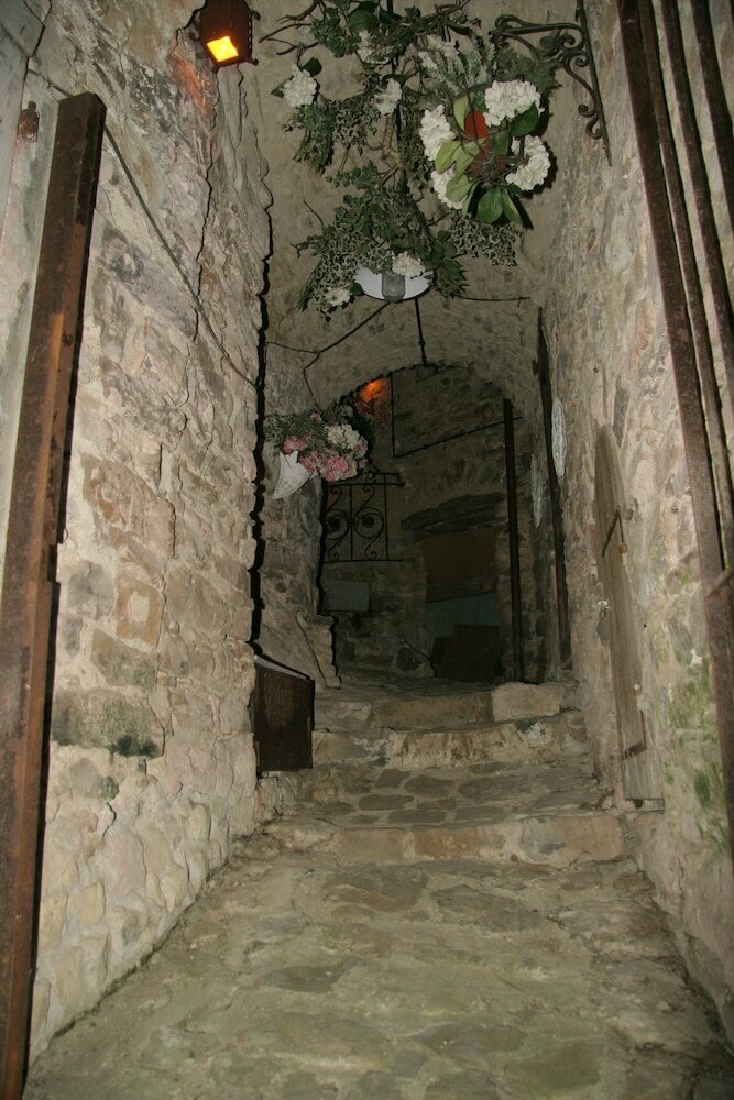 Munta e Cara Albergo Diffuso