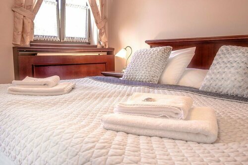 Hotel Buchlovice, Забронировать Отель Тлумачов 