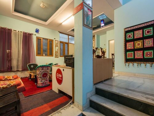 OYO 1060 Hotel Rahwaas, Забронировать Отель Малвия Нагар 
