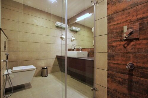 Woodies Bleisure Hotel, Забронировать Отель Отели Кожикоде с завтраком, рядом с Sakalya Ayurveda Hospital, Завтраки