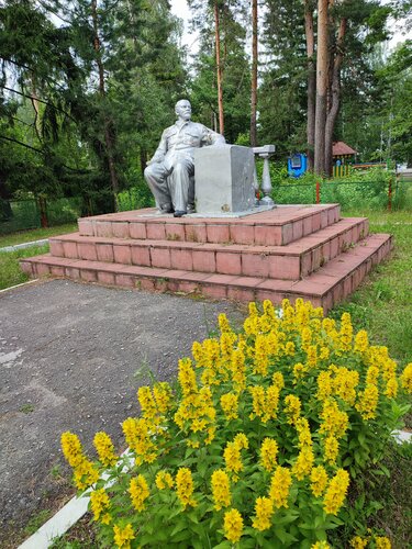 База отдыха Прибрежный, Забронировать База отдыха Отели Белого Озера с парковкой, Парковка