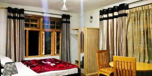 Bercha Guest House Dorkhan Hunza, Забронировать Гостевой дом Sumaiyar Gilgit-Baltistan