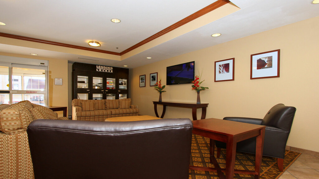 Candlewood Suites