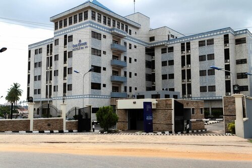 Owu Crown Hotel Ibadan, Rezervați Hotel Hoteluri în Ibadan cu piscină, Piscină