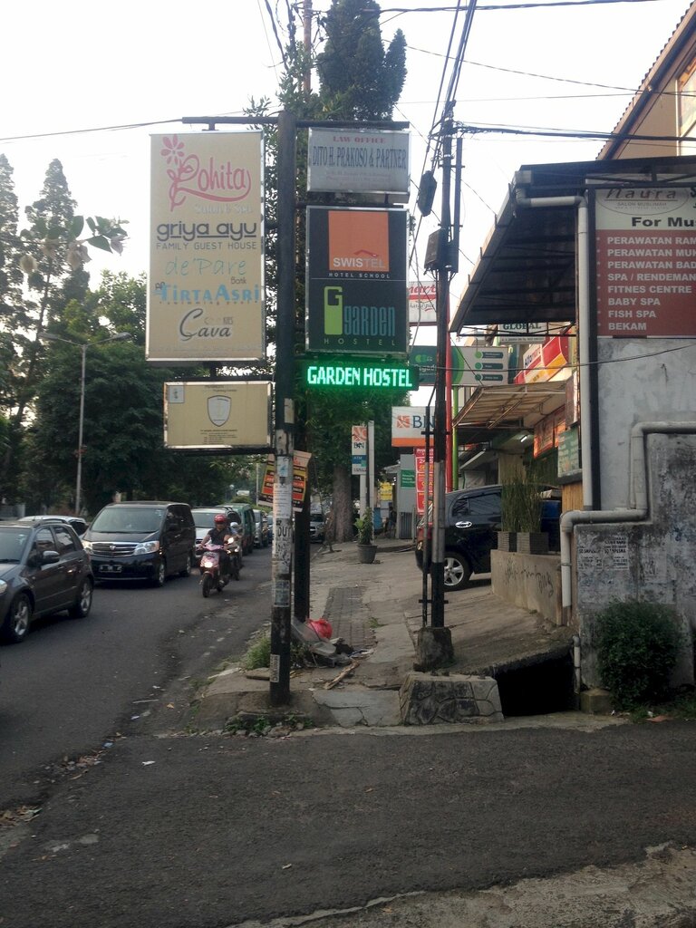 Garden Hostel Dago by RedDoorz