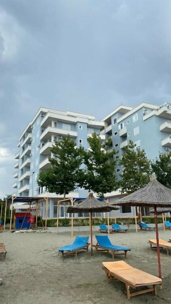 Oasis Beach Residence