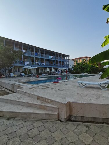 Argo Guest House, Prenota Affittacamere Hotel a Gudauta district con piscina, Piscina