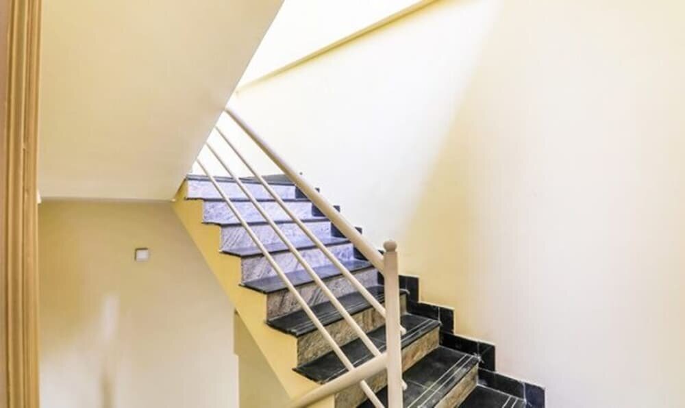 Frazer Suites by FabHotel