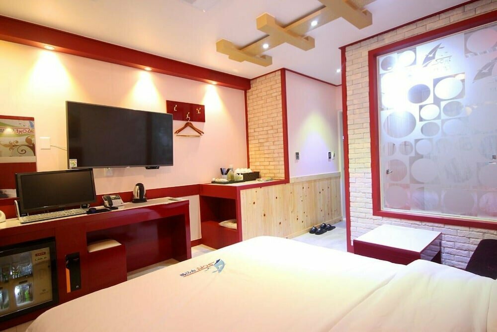 Buan Gyeokpo Some Hotel