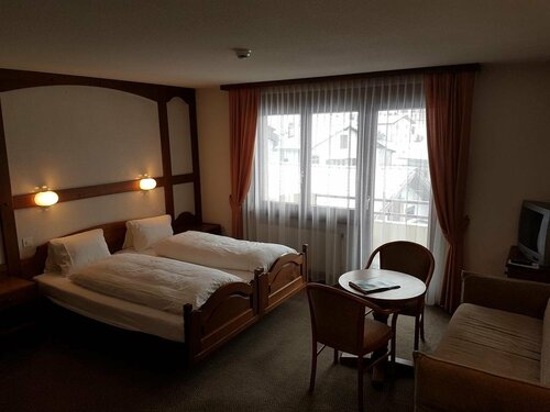 Hotel Central, Boek Hotel Agarn Wallis