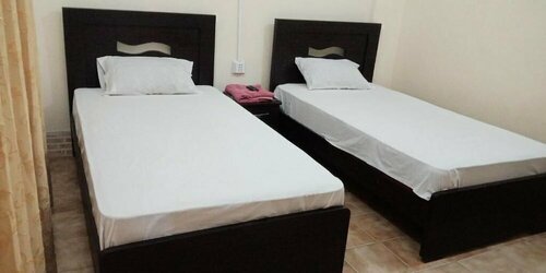 Autobahn Guest house, Book Pension Hyderabad Sindh