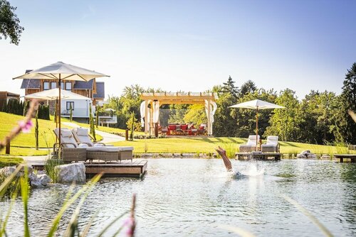 Golden Hill Country Chalets & Suites, Rezervați Cabana Vile în Stiria, Vilă