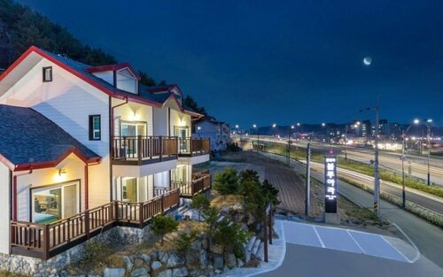 Uljin Blue Ara Pension, Забронировать Отель Онджонг Южная Корея