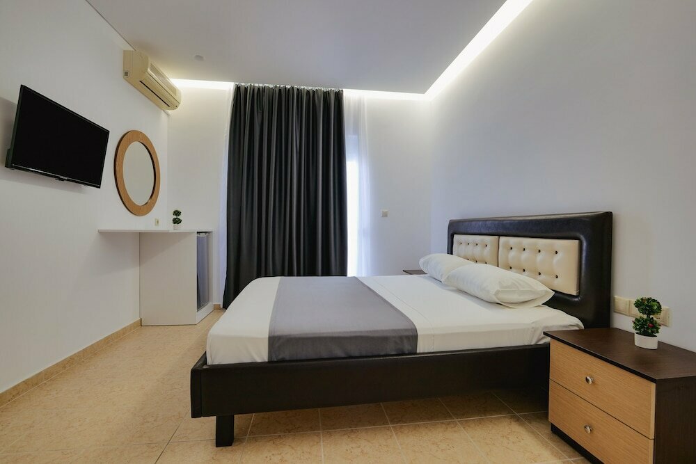 Apartments & Hotel Eleanna