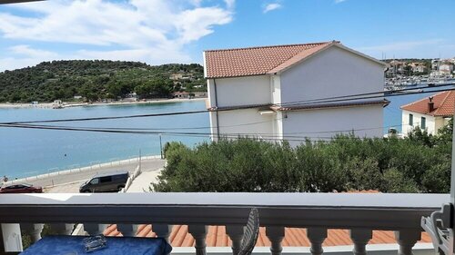 Apartments Lapa, Брондау Қонақ үй Jezera Murter Island