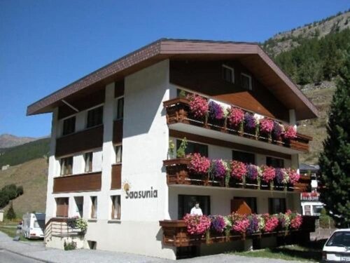 Saasunia Saas-grund in Saas-grund, Забронировать Апартаменты/квартира Отели Saastal с парковкой, Парковка