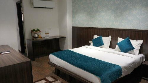 Qotel Hotel Rajouri Garden, Забронировать Отель Нью-Дели Национальный столичный округ Дели