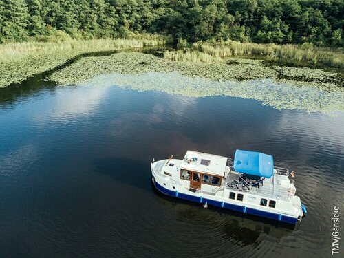 Boats & Yachts at Zehdenick Harbor by Kuhnle‑Tours, Book Hotel Zehdenick Schorfheide