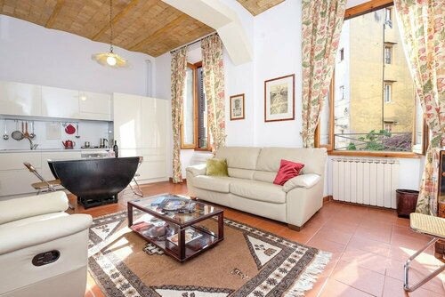 Rustic Retreat on Cobblestone Street, Забронировать Отель Трастевере Рим
