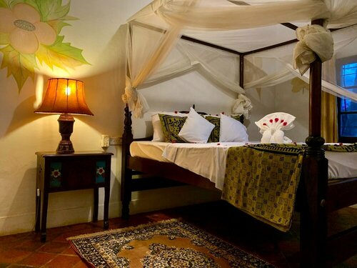 Kenyan House Malindi, Забронировать Отель Отели Mombasa North Coast с бассейном, Бассейн