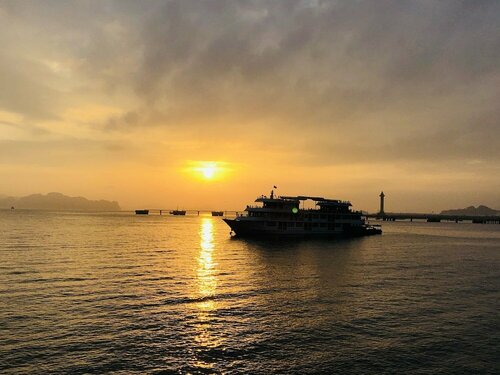 La Lumiere Harbor House, Book Hotel Hoteller i Quang Ninh med parkering, Parkering