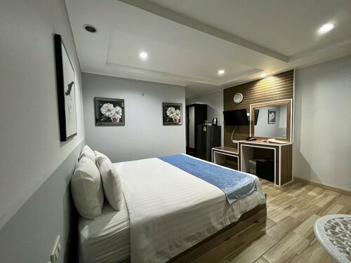 The Beach Front Resort, Pattaya, Забронировать Курортный отель СПА-отели Паттайя, рядом с Пляж Паттайя, SPA-услуги
