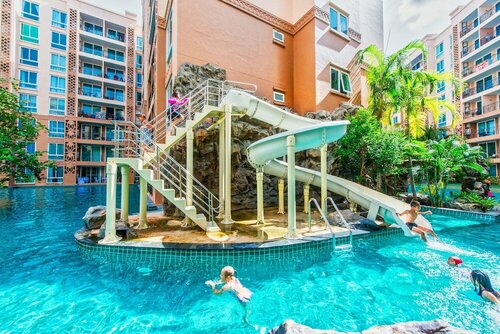 Atlantis Condo & Water Park Pattaya By the Sea, Забронировать Курортный отель Джомтьен-Бич 