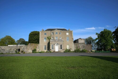 The Coach House at Moyglare Manor, Buchen Sie Ferienwohnung Maynooth Kildare County