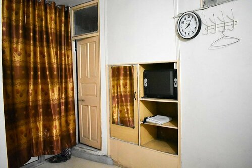 Al-Haider Hotel, Reserva ahora Hotel Hoteles en Lahore con aparcamiento, cerca de Lahore Stock Exchange, Aparcamiento