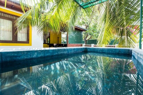 Backpacker Villas, Забронировать Отель Отели Kirillapone с бассейном, Бассейн