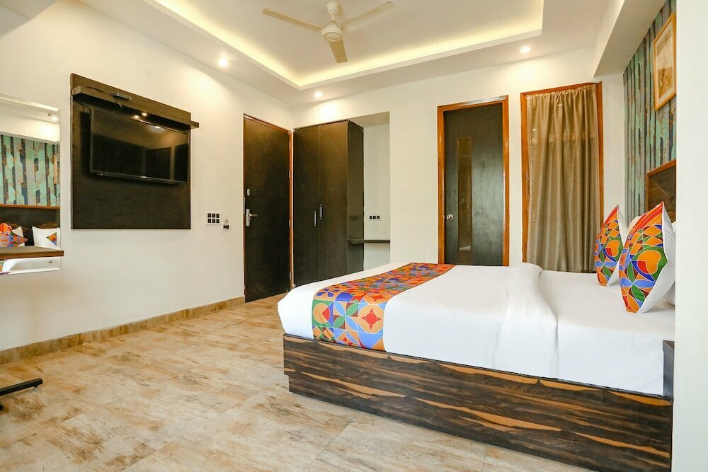 Fabhotel The Gross Infinity
