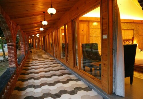 The Sylvan Retreat, Boek Hotel Hotels in Prem Nagar met parkeren, Parkeren
