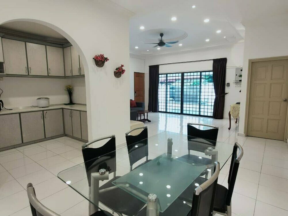 Malacca Town Tranquerah Cluster Home