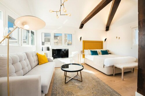 Debambú Larios, Забронировать Апарт-отель Малага - центр Малага, рядом с Торговый центр Larios Centro