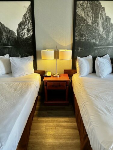 Super 8 by Wyndham Sealy, Buchen Sie Gasthaus Mini-Hotels in Sealy, Gasthaus