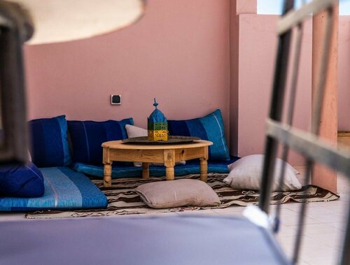 Inna guest house, Забронировать Гостевой дом Мирлефт Тизнит