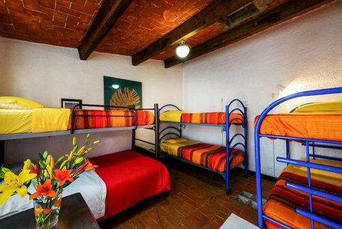 Hostel Mexico DF Airport, Book Hostel / Vandrerhjem Hoteller i Mexico DF med parkering, Parkering