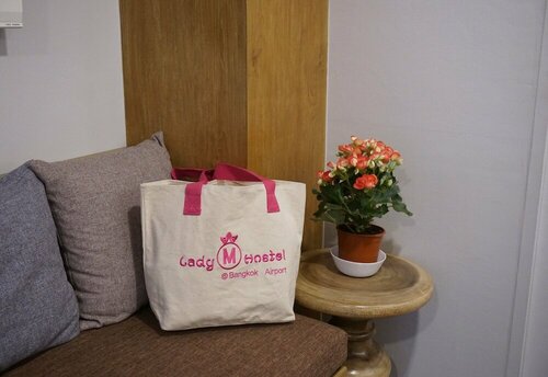 Mariya Lady Hostel Suvarnabhumi Airport, Забронировать Хостел Хостелы Лат-Крабанг, Хостел