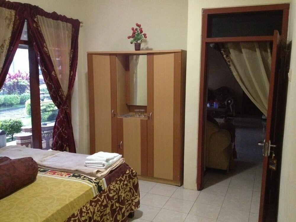 Marry Ind Gunung Kawi Guest House Malang