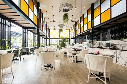 Blue Lagoon Hotel, Забронировать Отель Отели Чианграй с бассейном, рядом с Old Bus Station, Бассейн