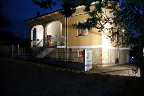 FalcoBianco GuestHouse, Забронировать Отель «постель и завтрак» СПА-отели Монтефалько, SPA-услуги