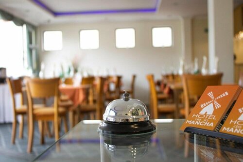 Hostal de La Mancha, Забронировать Отель Отели Кито 3 звезды, рядом с Pichincha Clinical Hospital, 3*