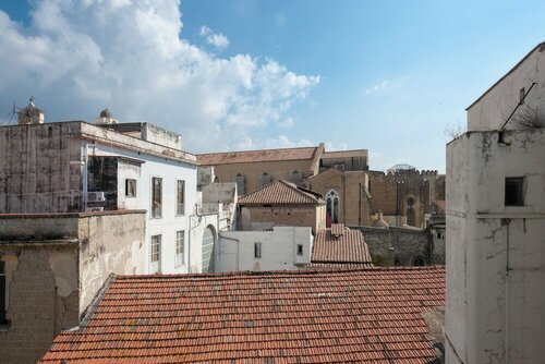 Santa Chiara Boutique Hotel, Забронировать Бутик-отель Неаполь - исторический центр Неаполь, рядом с Церковь Пио Монте делла Мизерикордия