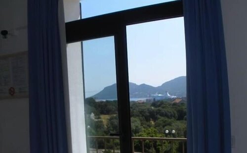 Corsica Hostel Porto Vecchio, Reserva ahora Albergue Hostales en Córcega, Albergue