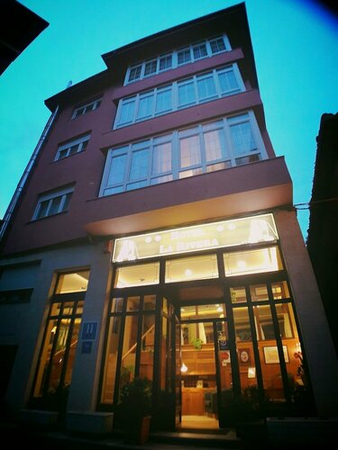 Hotel La Rivera, Rezerwuj Hotel Arenas de Cabrales 