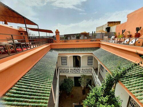 Riad Dar Zouar & Spa, Забронировать Отель «постель и завтрак» Медина Марракеш, рядом с Сад Мажореля
