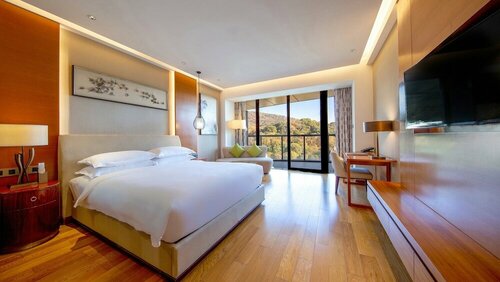 Holiday Inn Nanjing Xuanwu Lake, an IHG Hotel, Prenota Hotel Xuan Wu 